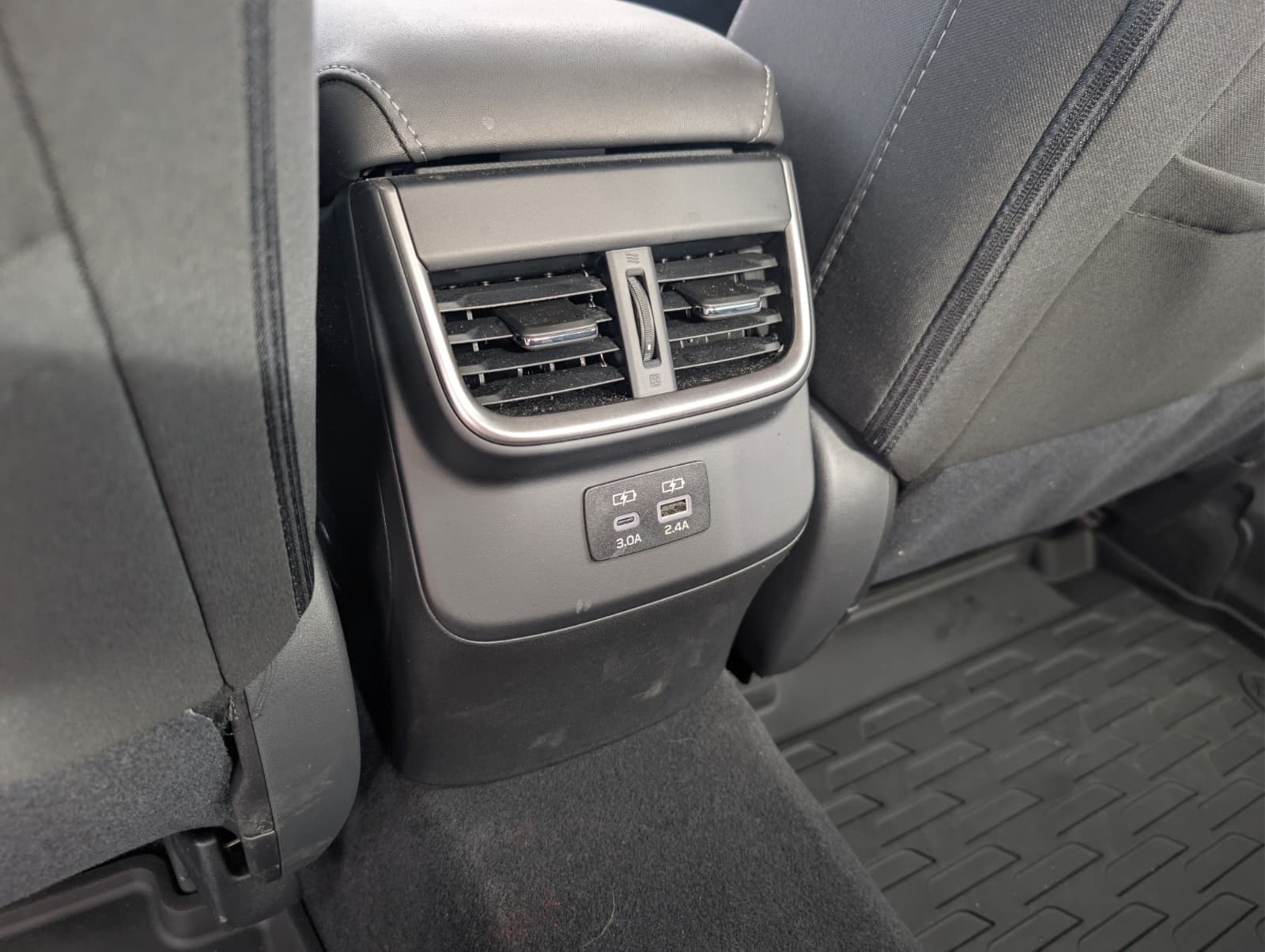 2025 SUBARU LEGACY - Image 25