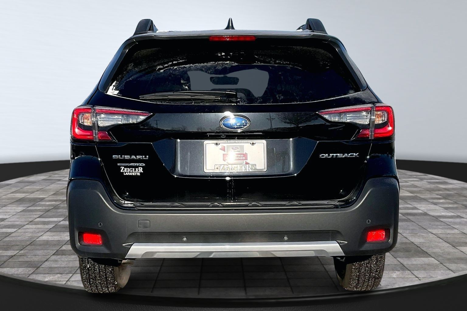 2025 SUBARU OUTBACK - Image 4