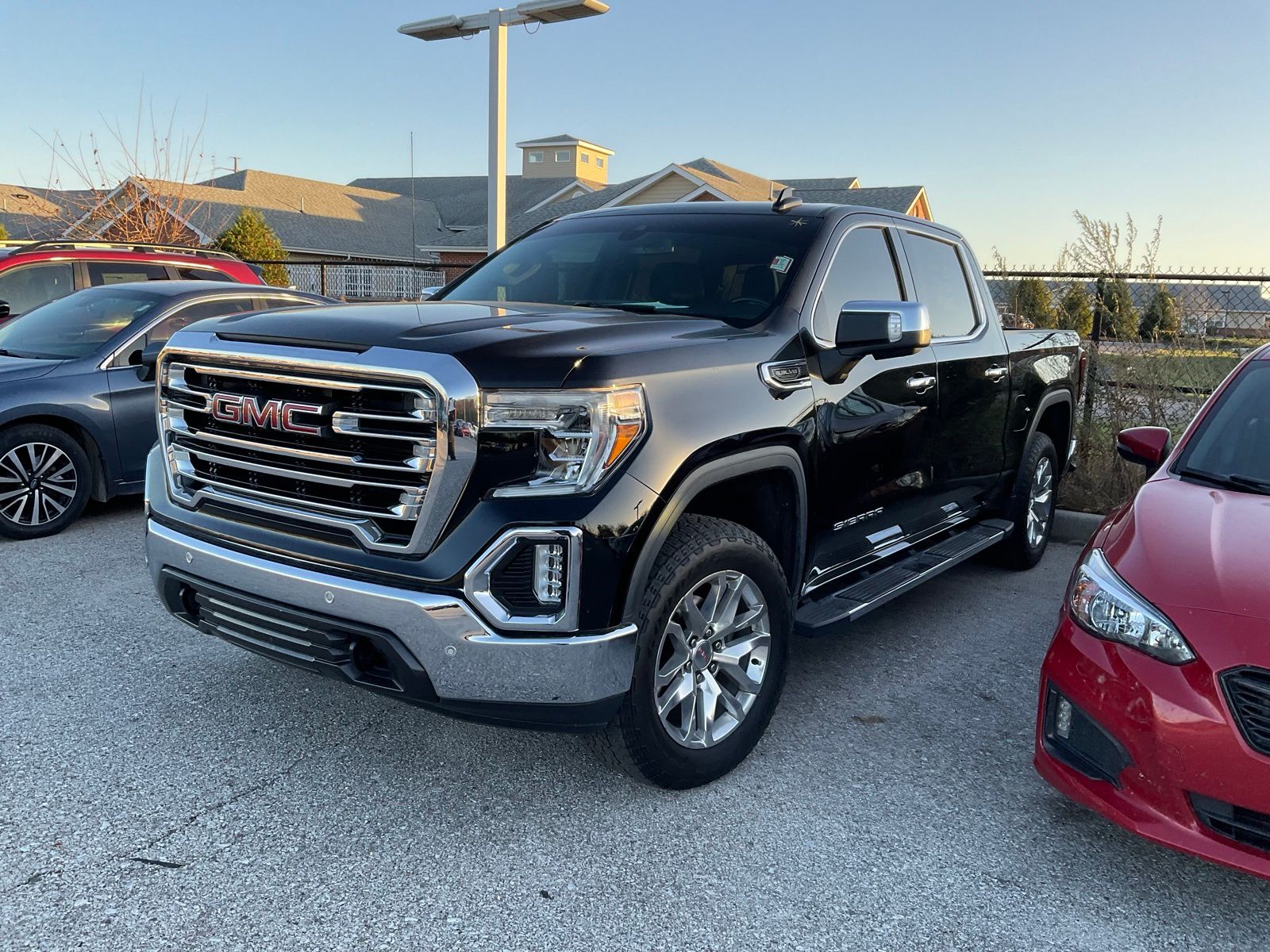 2019 GMC Sierra 1500 SLT's photo