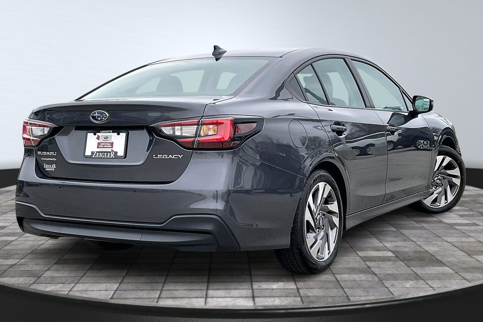 2025 SUBARU LEGACY - Image 2