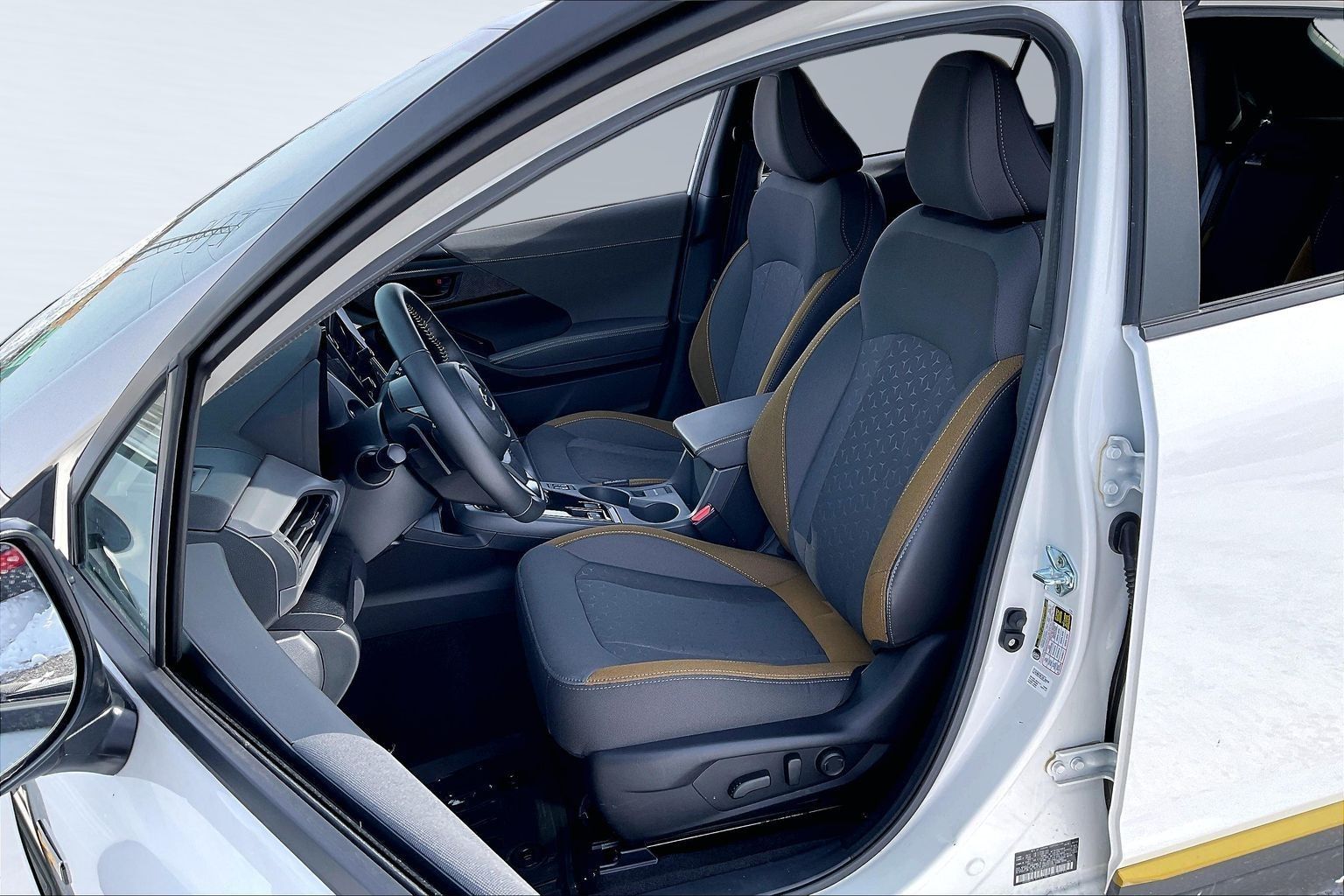 2025 SUBARU CROSSTREK - Image 26