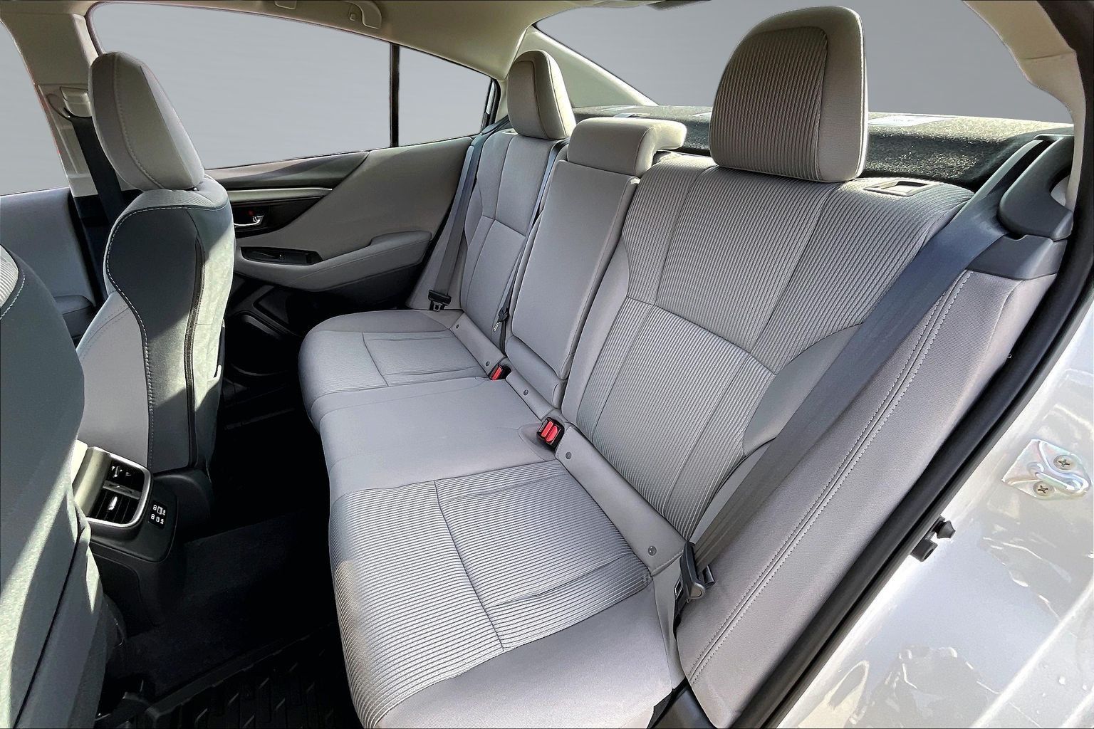 2025 SUBARU LEGACY - Image 27