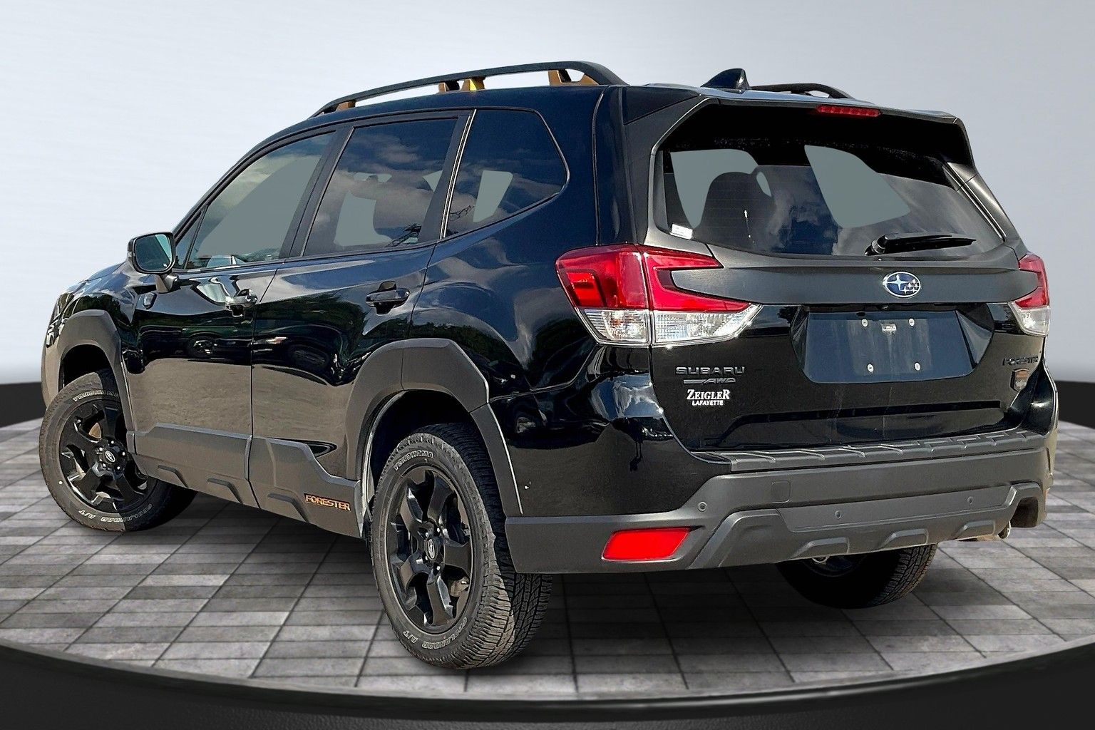 2024 SUBARU FORESTER - Image 11