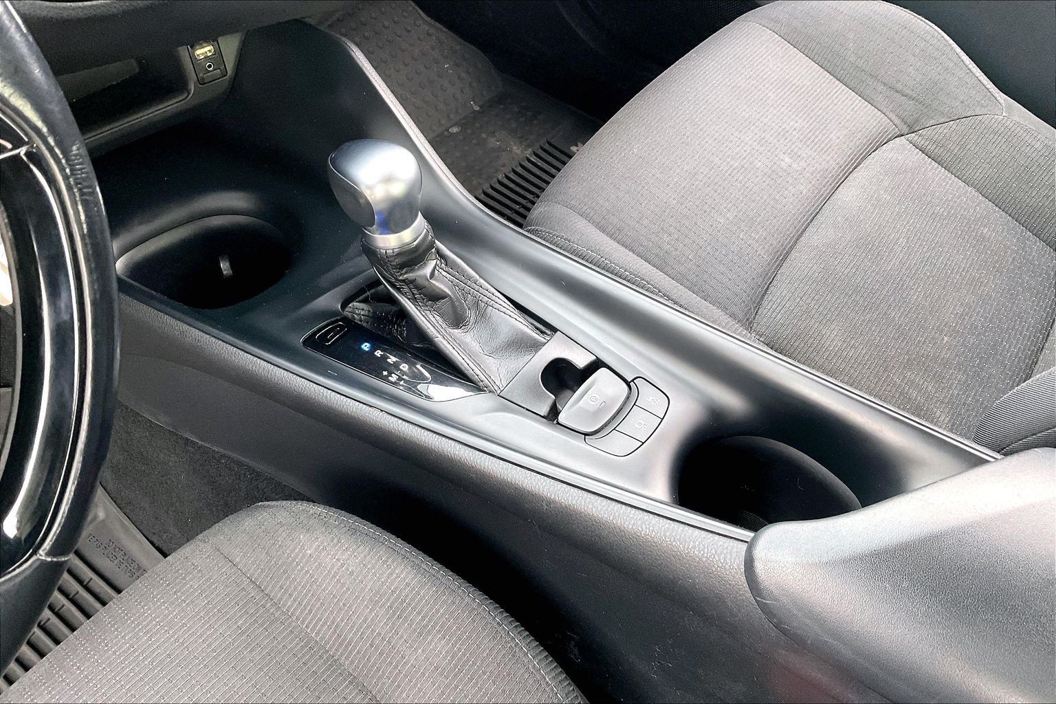 2018 TOYOTA C-HR - Image 13