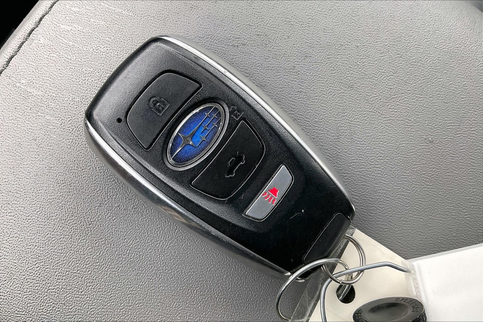 2025 SUBARU LEGACY - Image 9