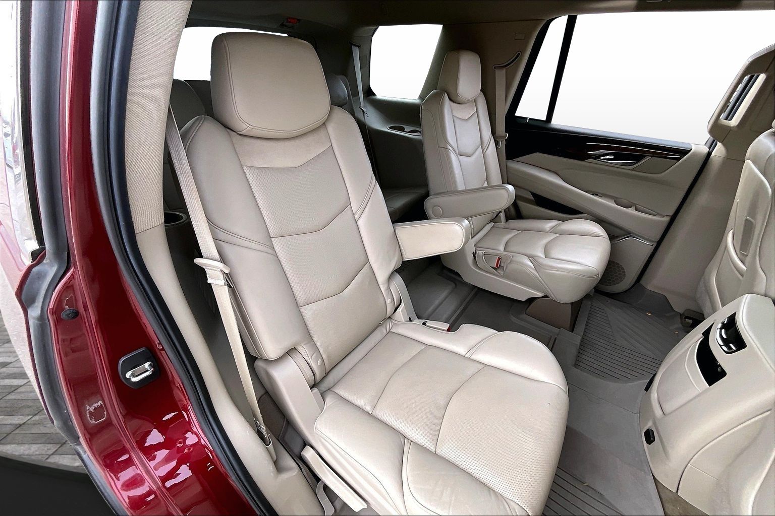 2019 CADILLAC ESCALADE - Image 28