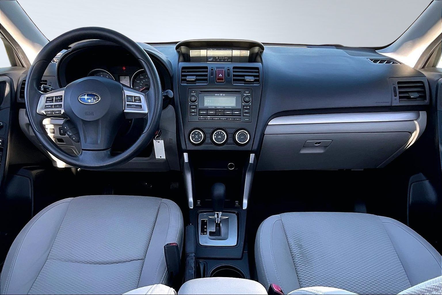 2015 SUBARU FORESTER - Image 14