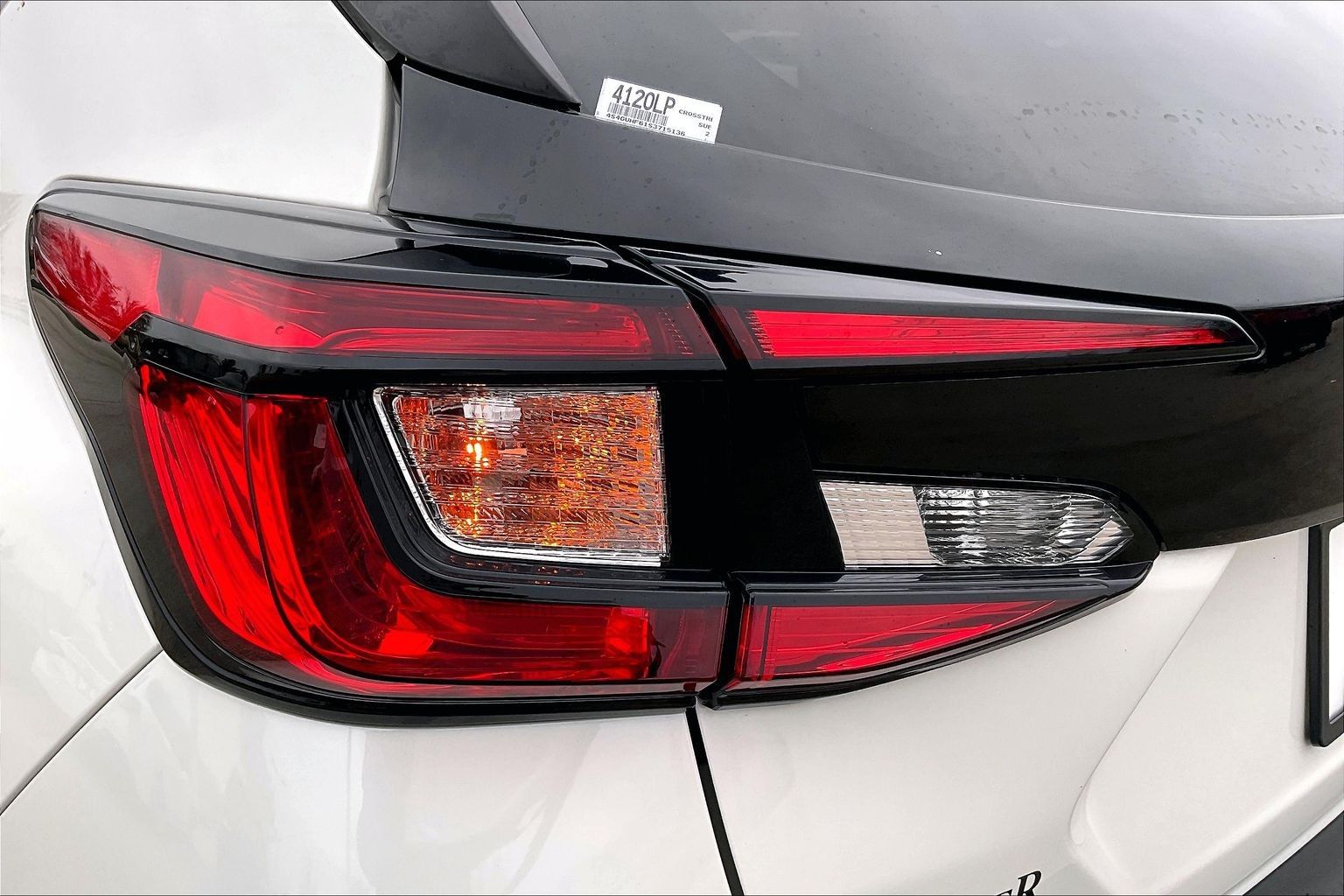 2025 SUBARU CROSSTREK - Image 30