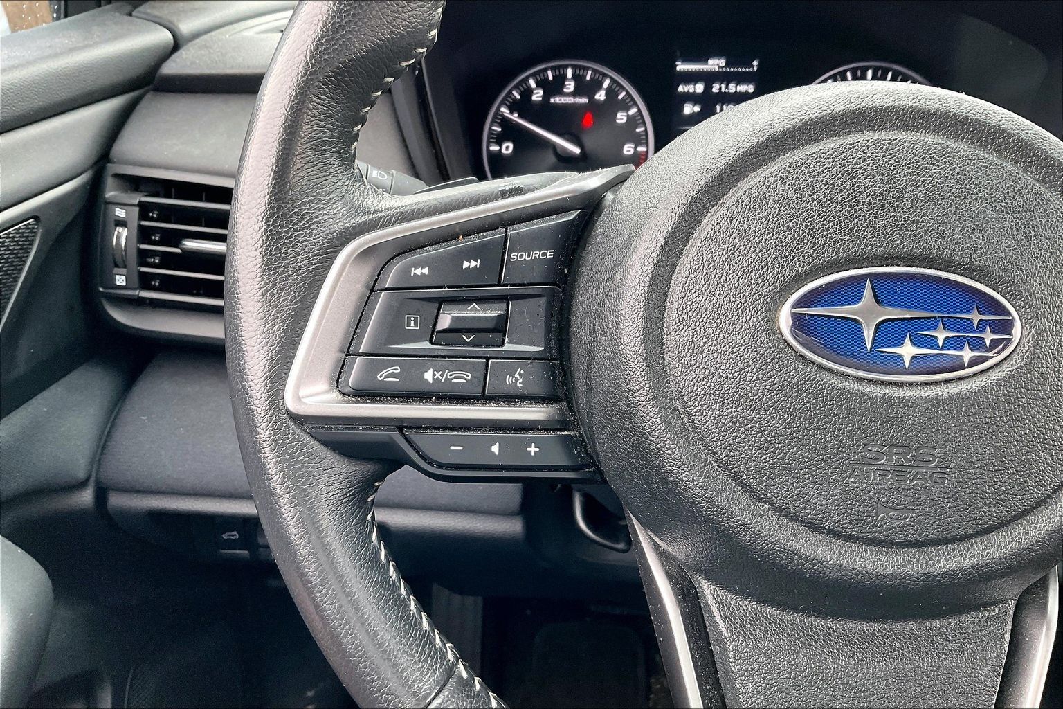 2024 SUBARU OUTBACK - Image 12