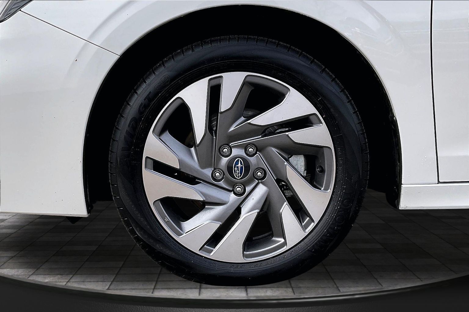 2025 SUBARU LEGACY - Image 8