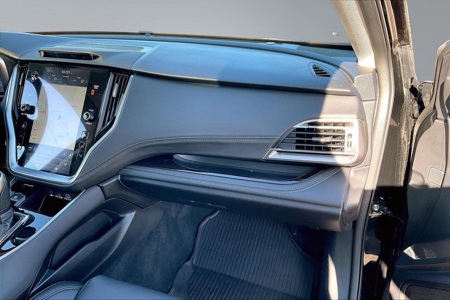 2025 SUBARU LEGACY - Image 15