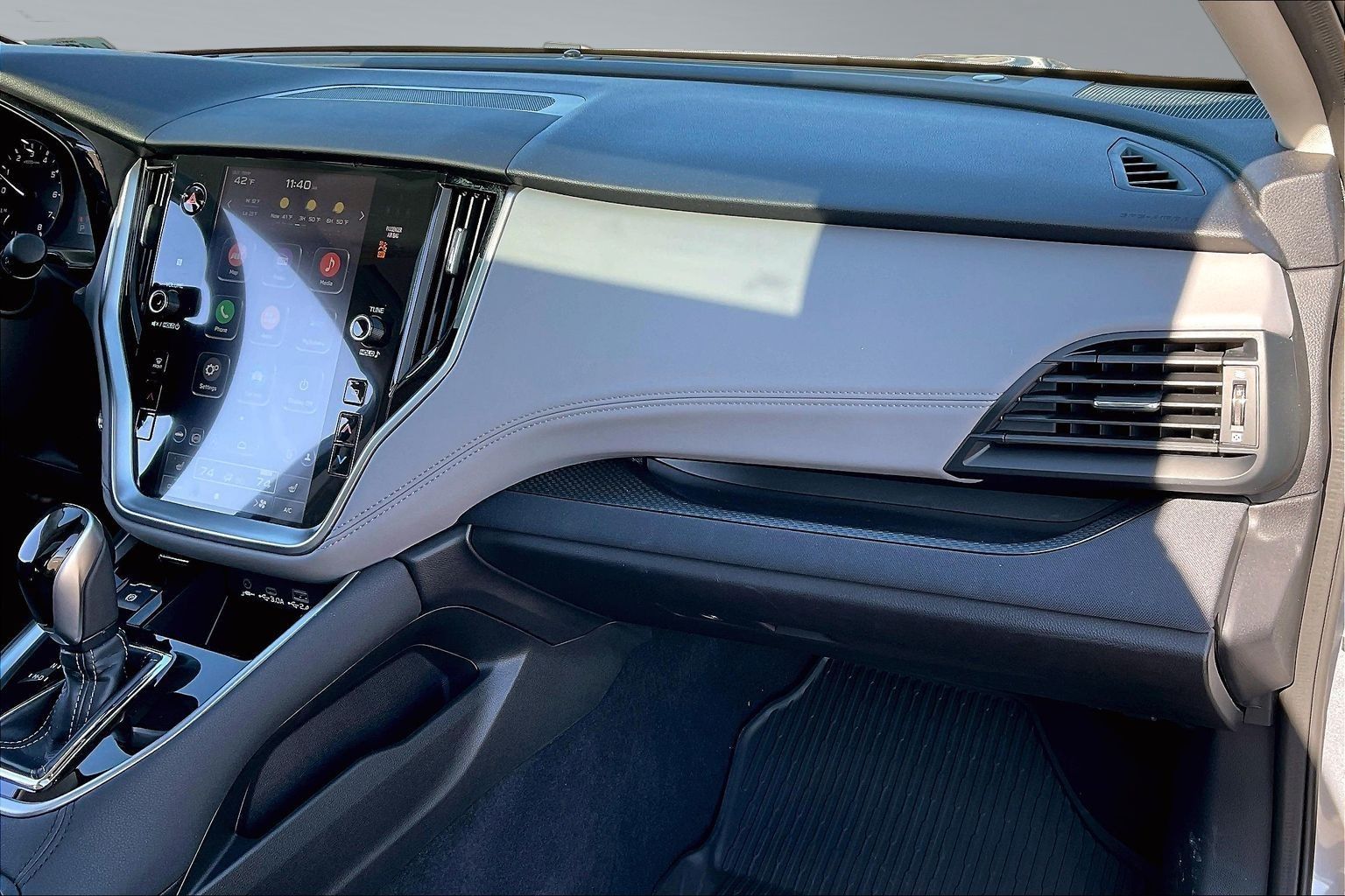 2025 SUBARU OUTBACK - Image 15