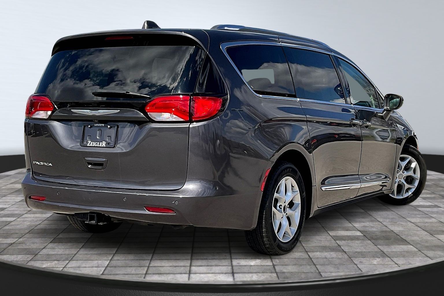 Used 2017 Chrysler Pacifica Touring-L Plus with VIN 2C4RC1EG8HR660072 for sale in Lafayette, IN