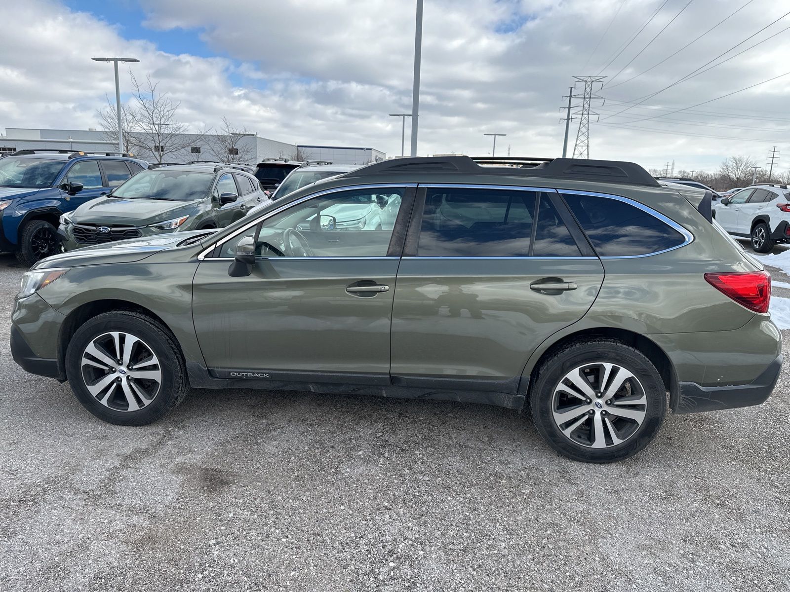 2019 SUBARU OUTBACK - Image 3