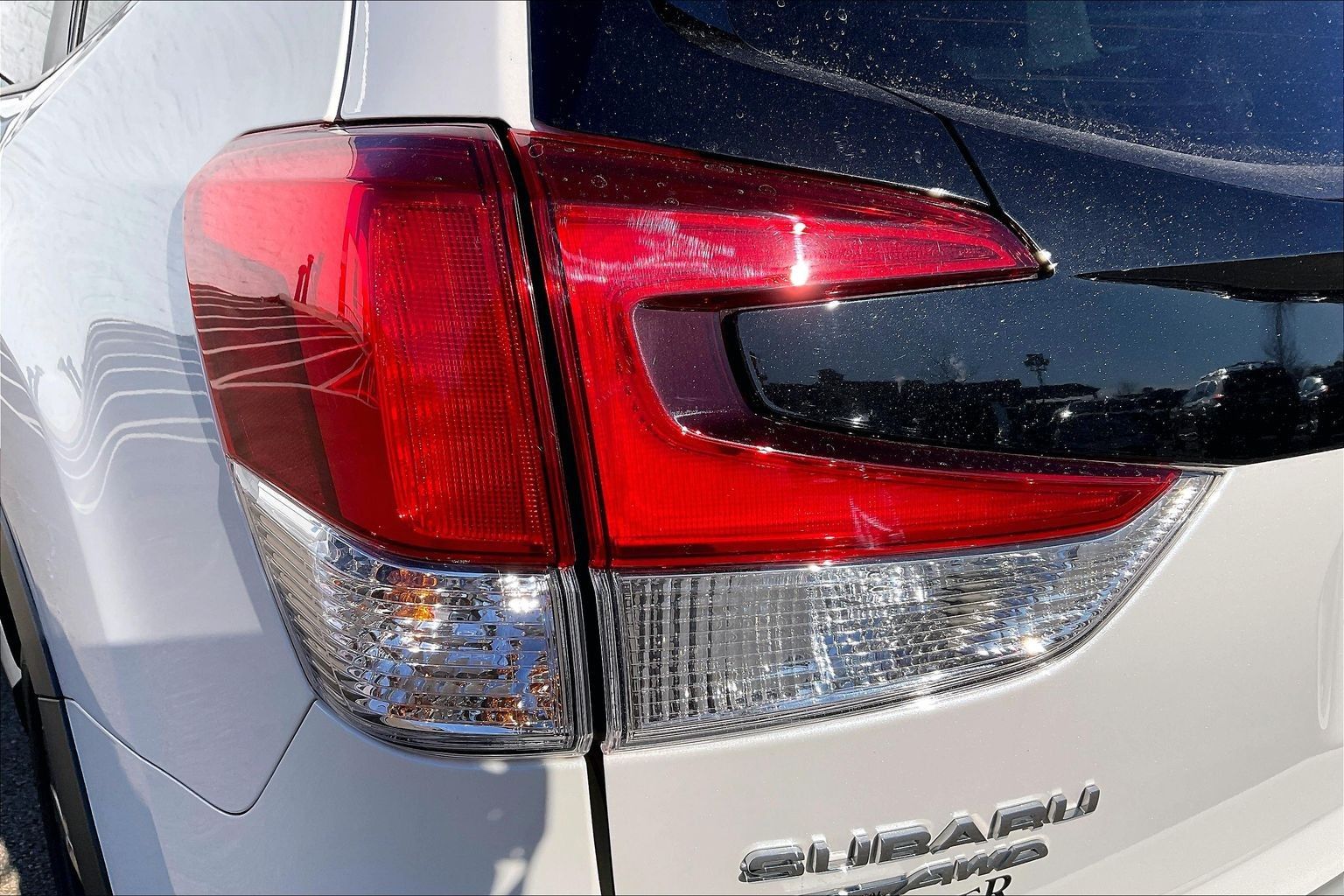 2023 SUBARU FORESTER - Image 31