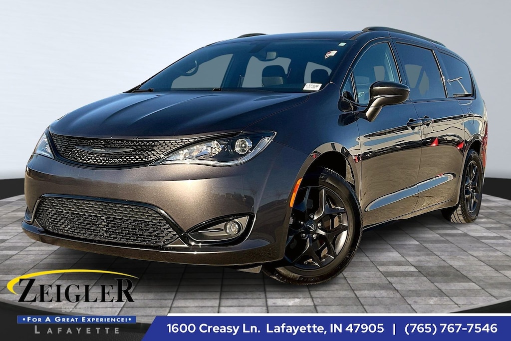 Used 2020 Chrysler Pacifica Touring L Minivan/Van