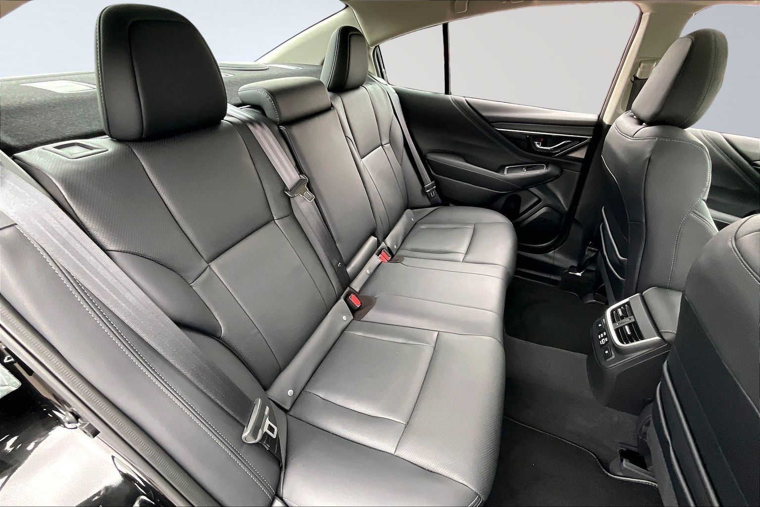 2025 SUBARU LEGACY - Image 28