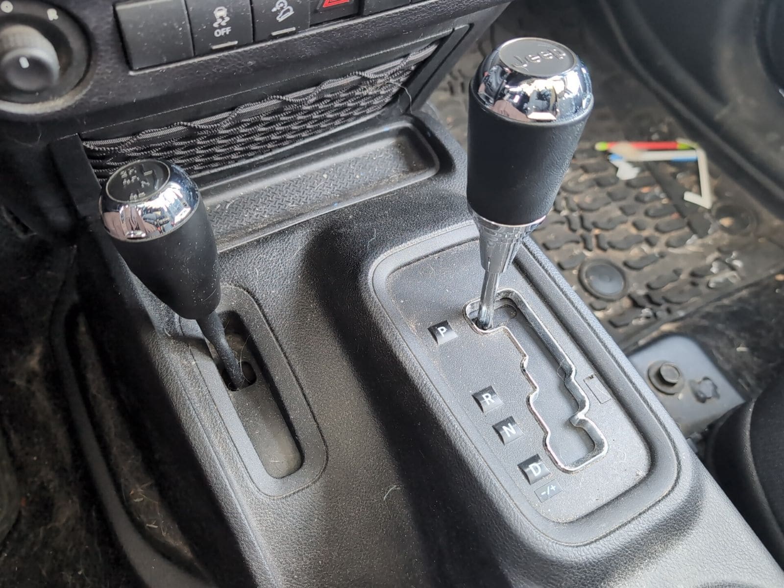 2014 JEEP WRANGLER - Image 24