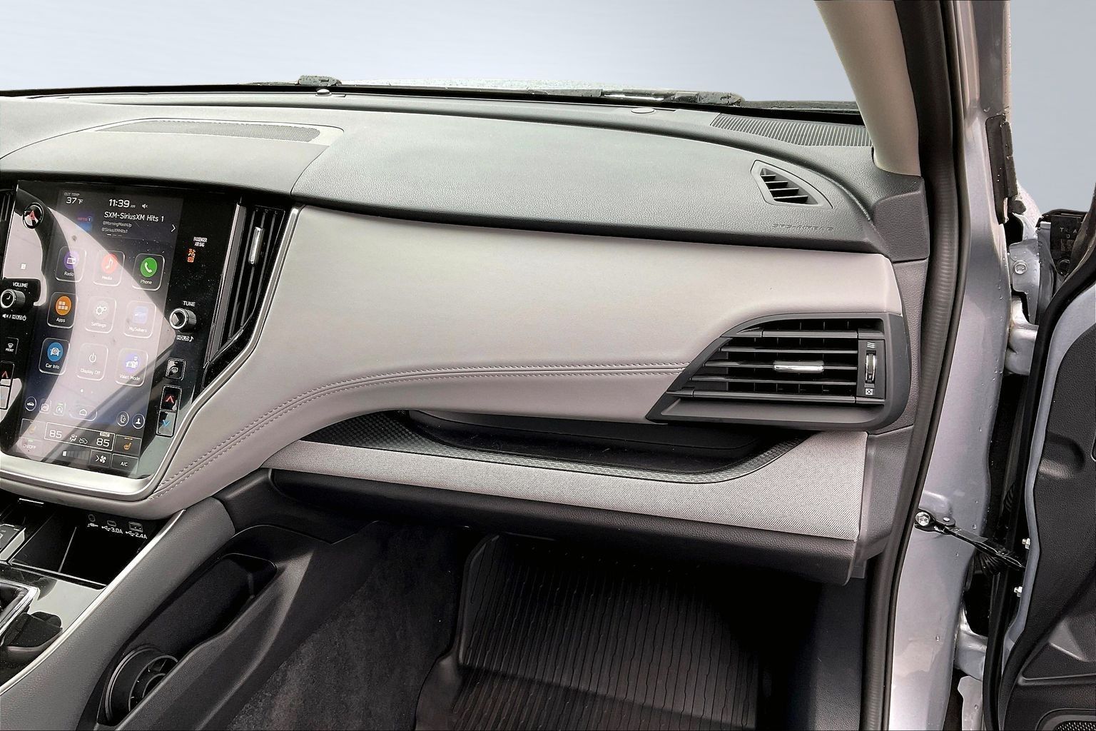 2025 SUBARU LEGACY - Image 15