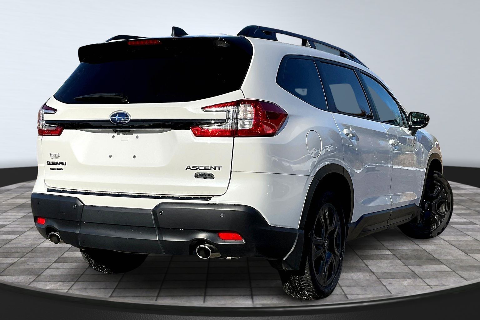 2025 Subaru Ascent Onyx Edition photo 2