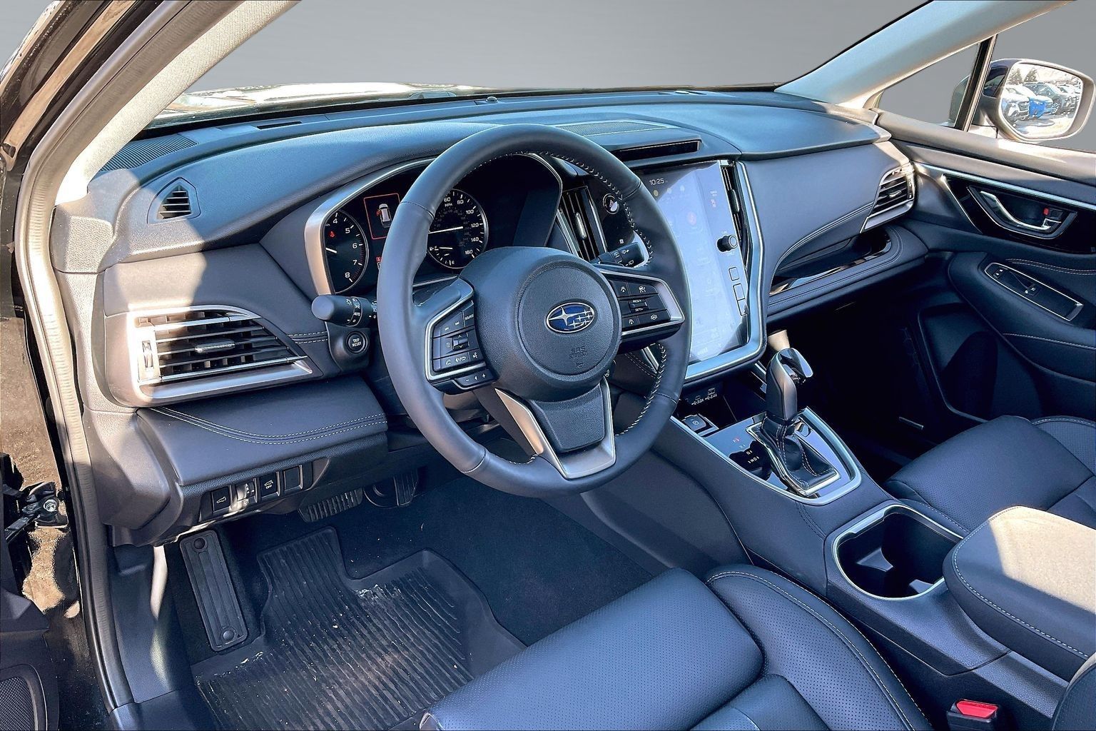 2025 SUBARU OUTBACK - Image 12