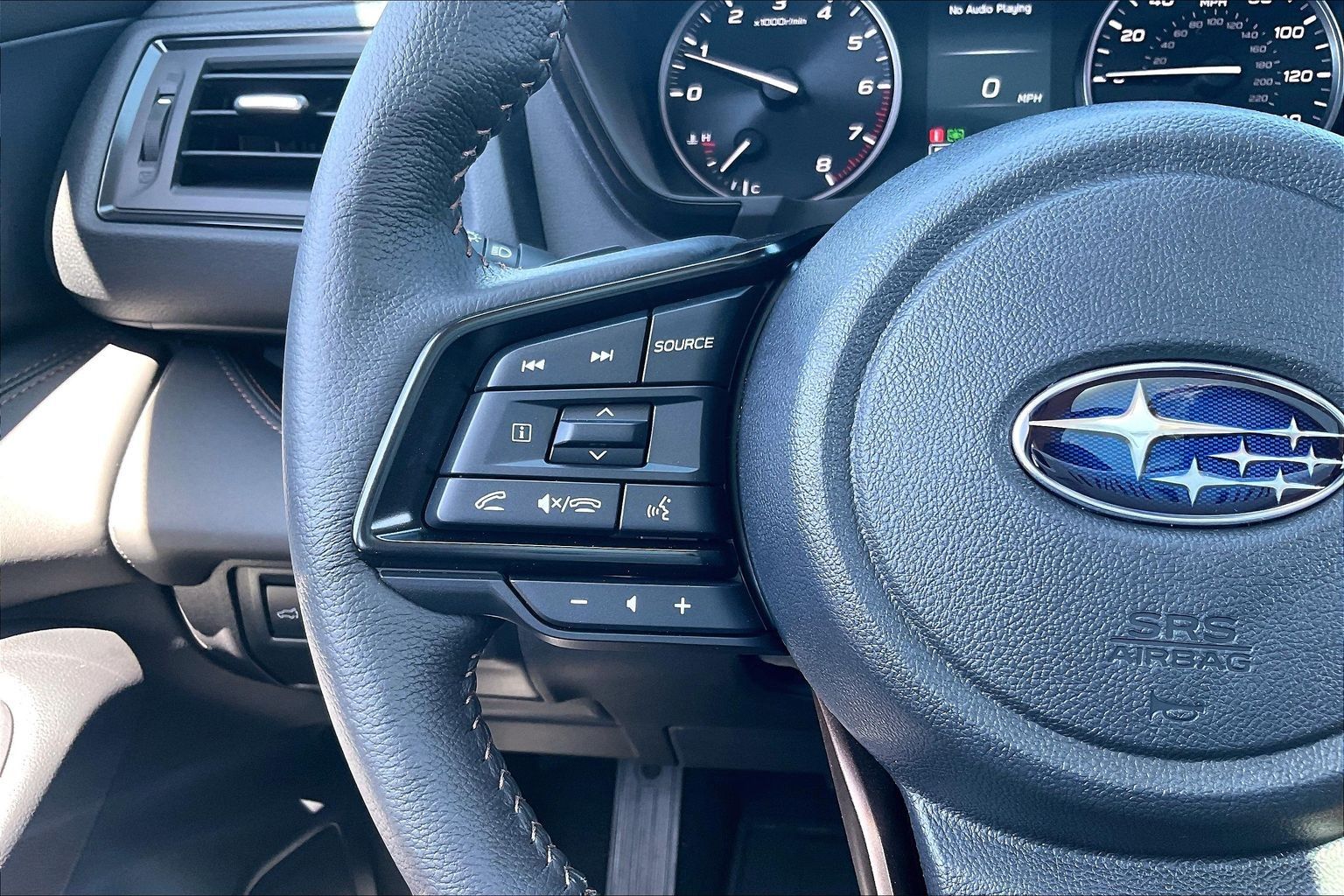 2026 Subaru Ascent Limited Bronze Edition - Photo 17
