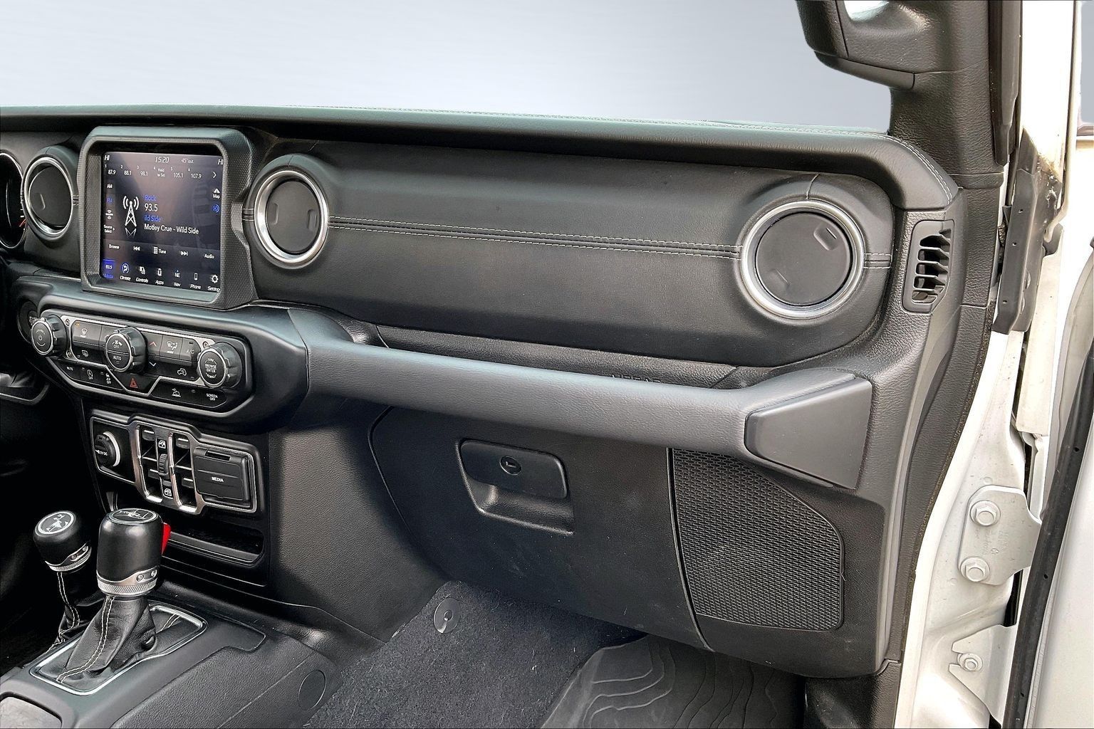 2022 JEEP GLADIATOR - Image 11