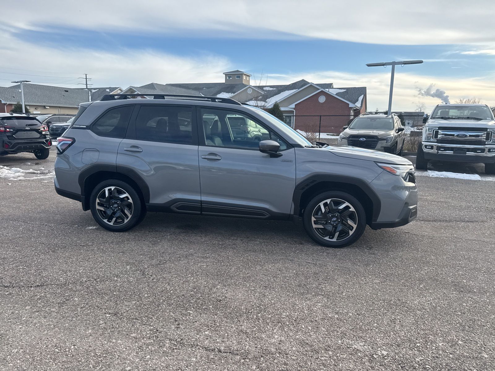 2025 SUBARU FORESTER - Image 12