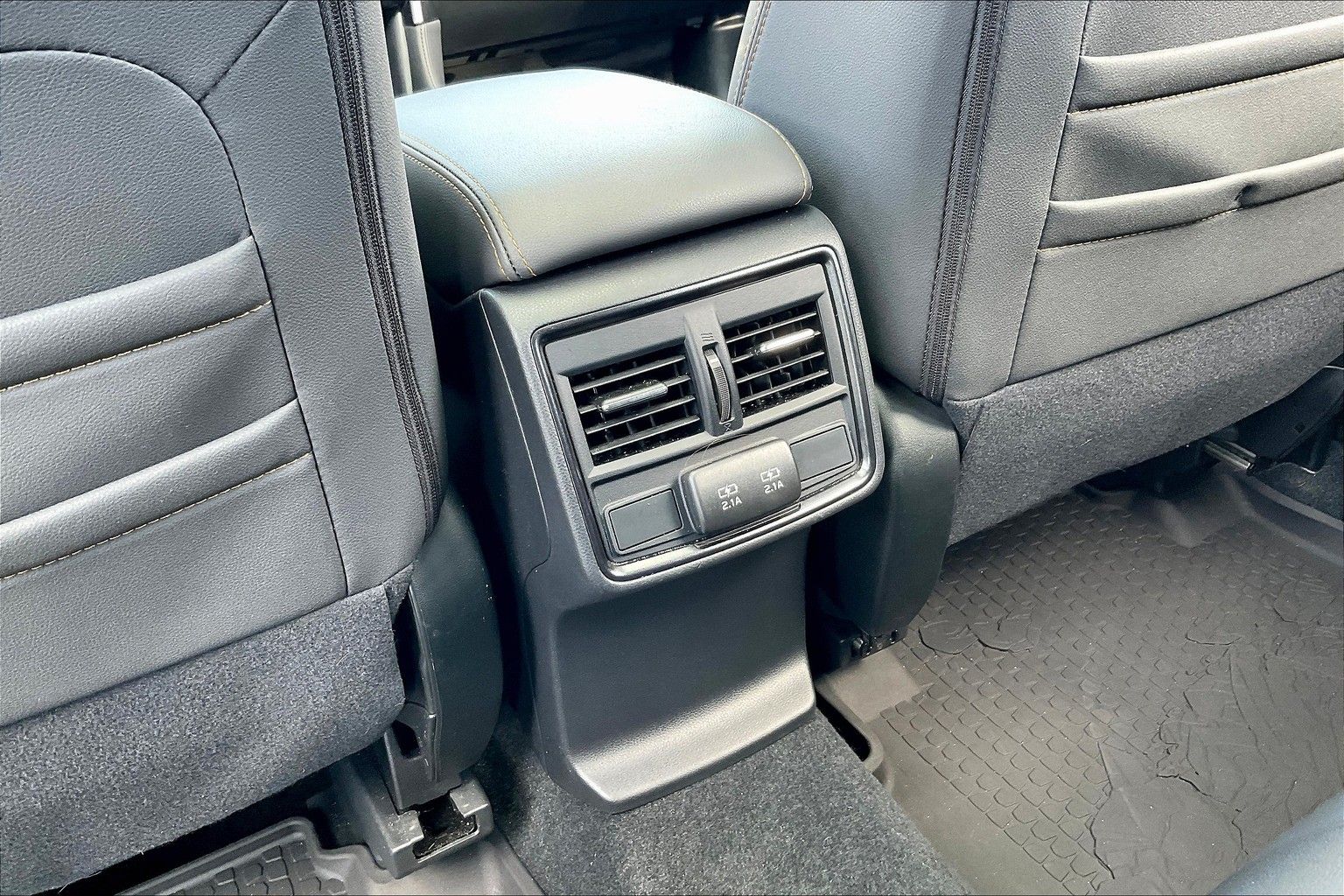 2024 SUBARU FORESTER - Image 24