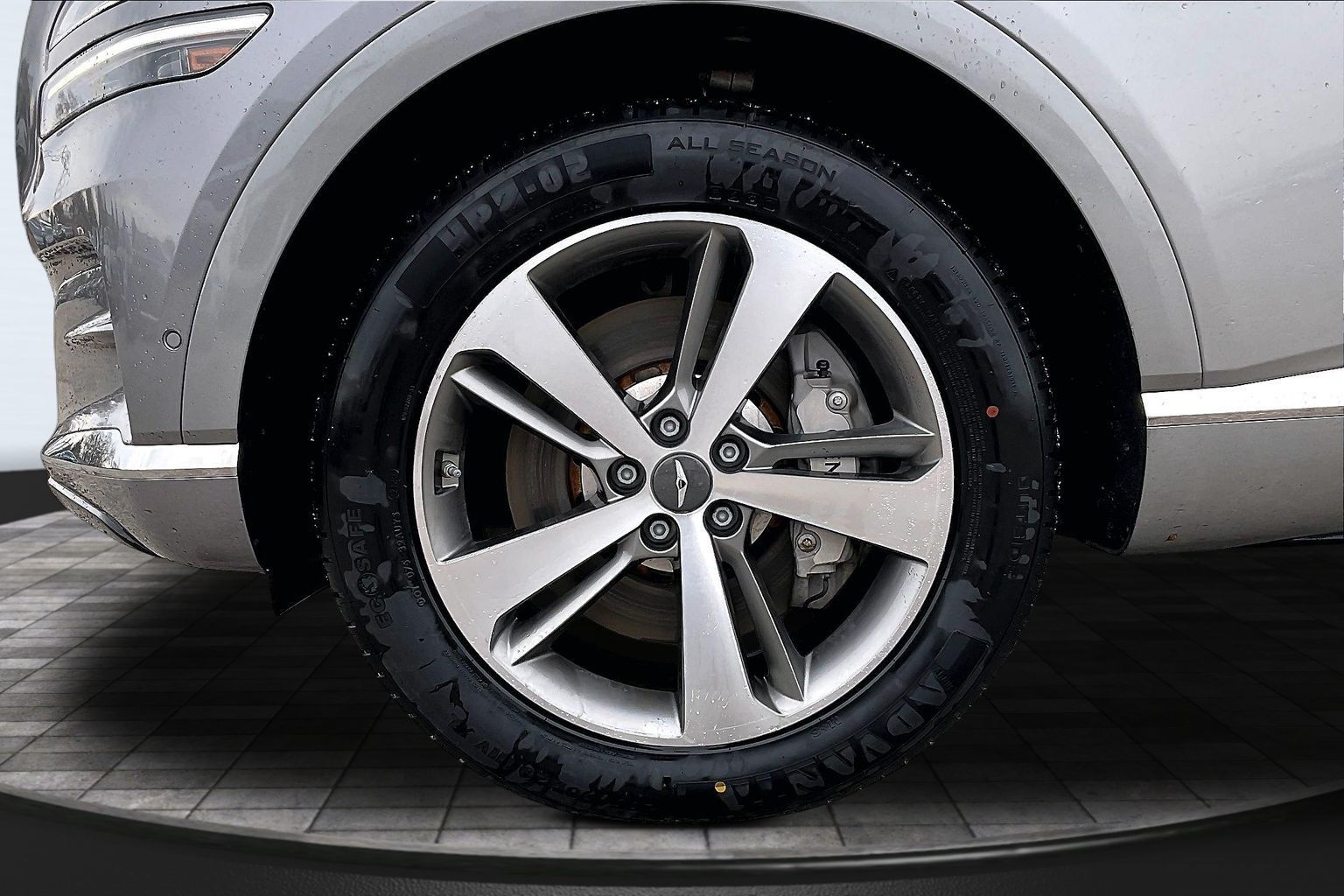 2023 GENESIS GV80 - Image 8