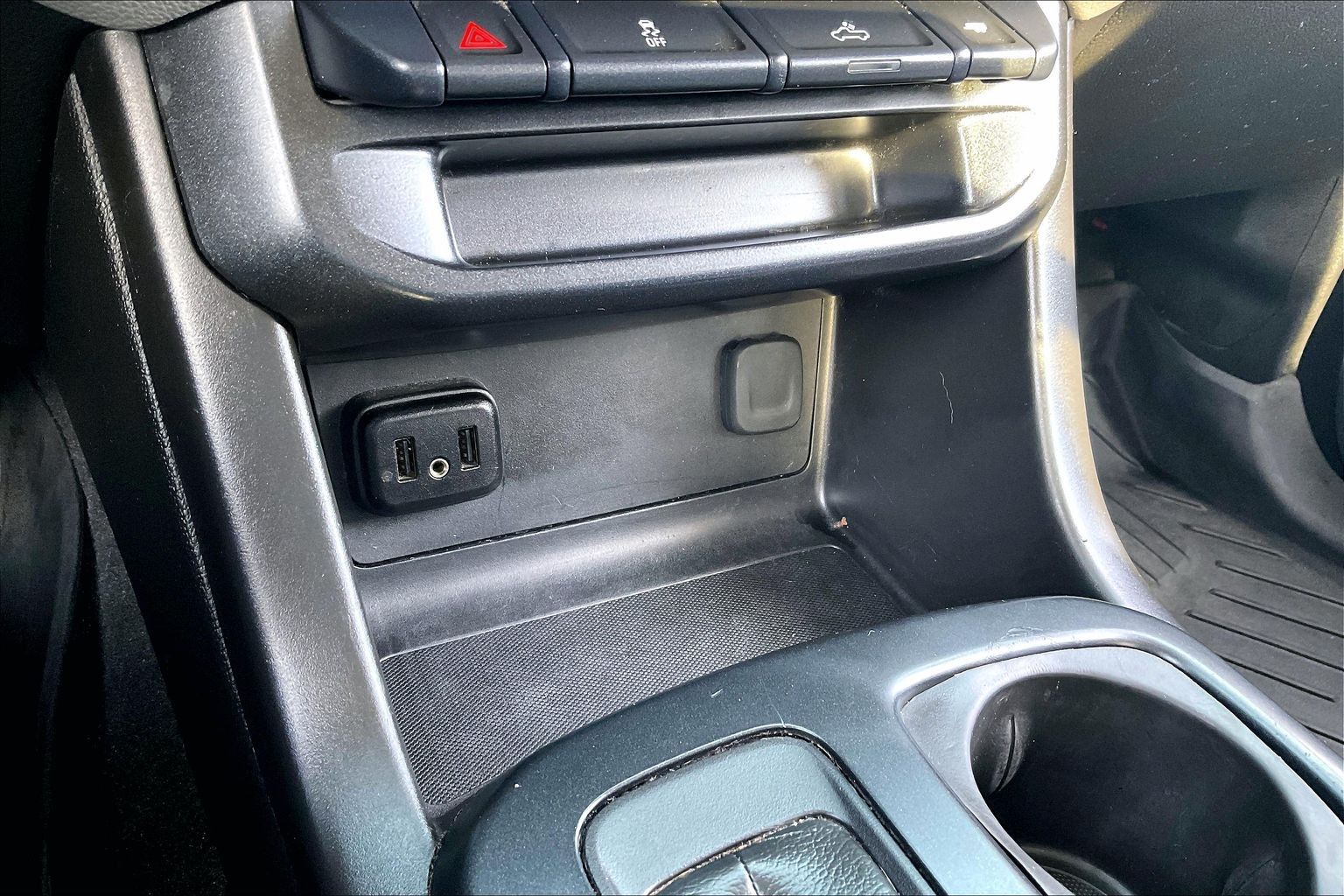 2019 CHEVROLET COLORADO - Image 24