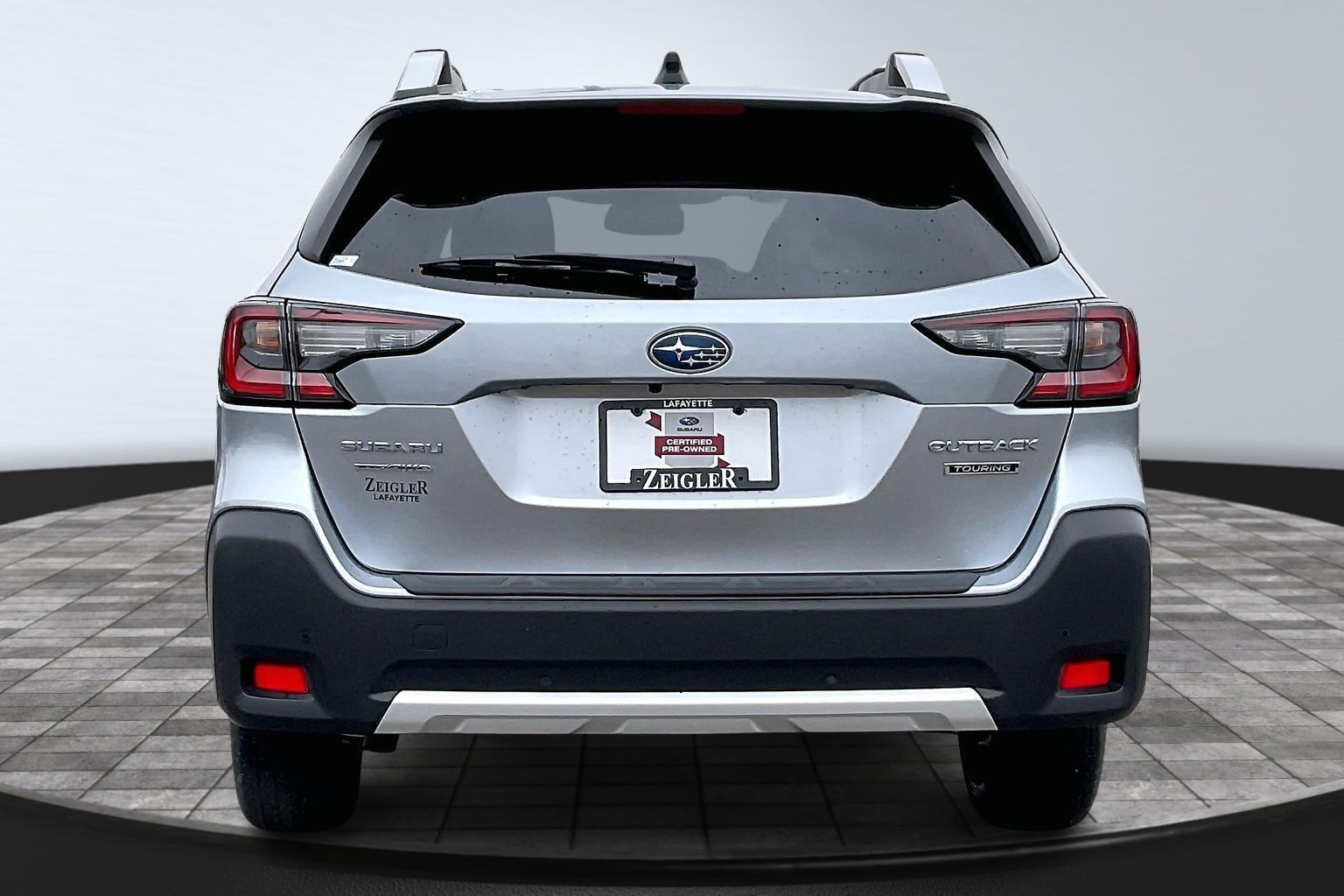2025 SUBARU OUTBACK - Image 4