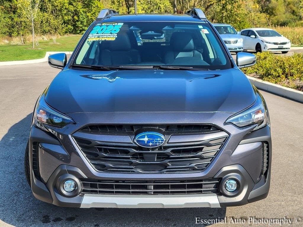 2025 Subaru Outback Touring XT photo 3