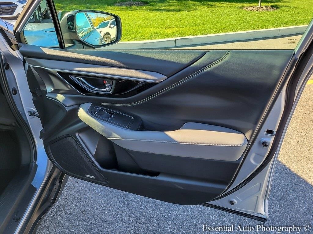 2025 SUBARU OUTBACK - Image 32