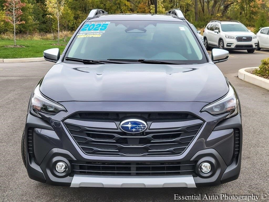 2025 Subaru Outback Touring XT photo 2