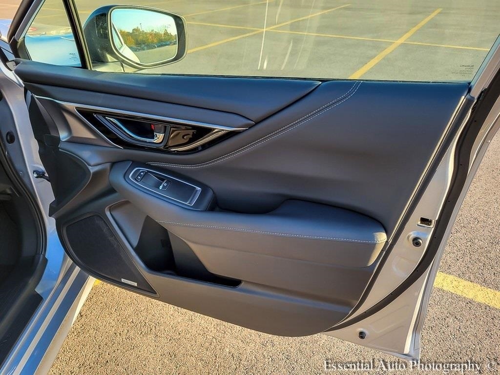2025 SUBARU LEGACY - Image 31