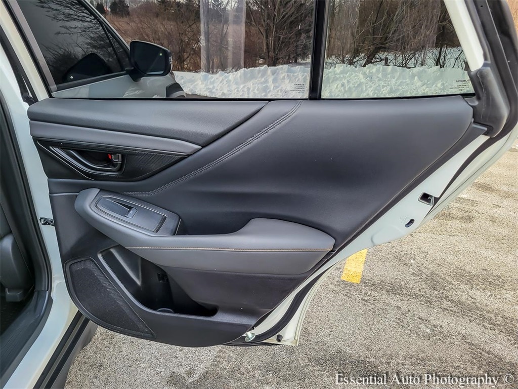 2023 SUBARU OUTBACK - Image 32