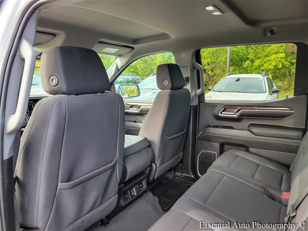 2024 GMC SIERRA - Image 11