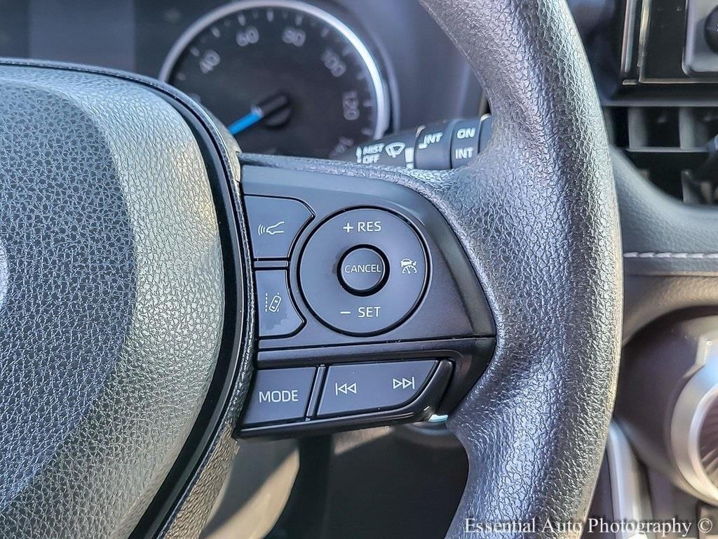 2021 TOYOTA RAV4 - Image 17