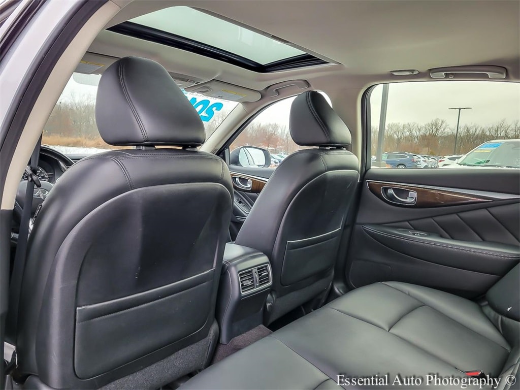 2019 INFINITI Q50 - Image 12