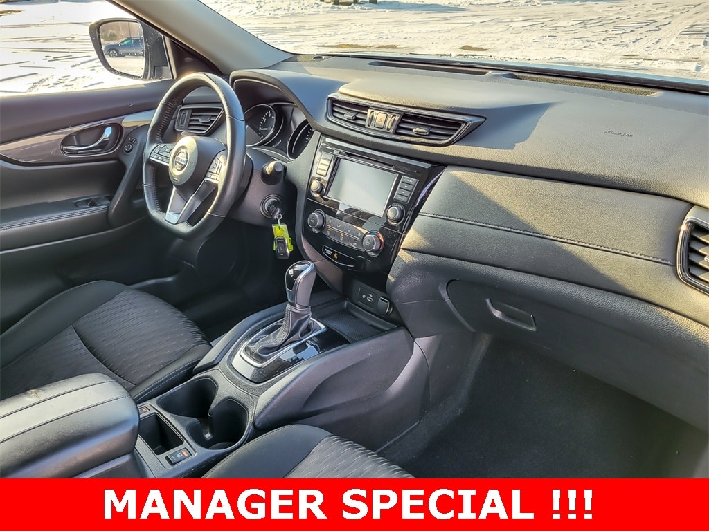 2019 NISSAN ROGUE - Image 30