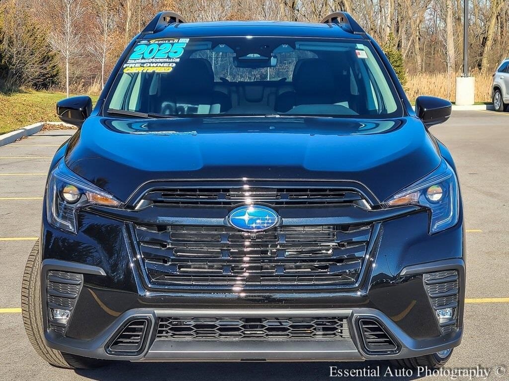 2025 Subaru Ascent Onyx Edition Touring photo 3