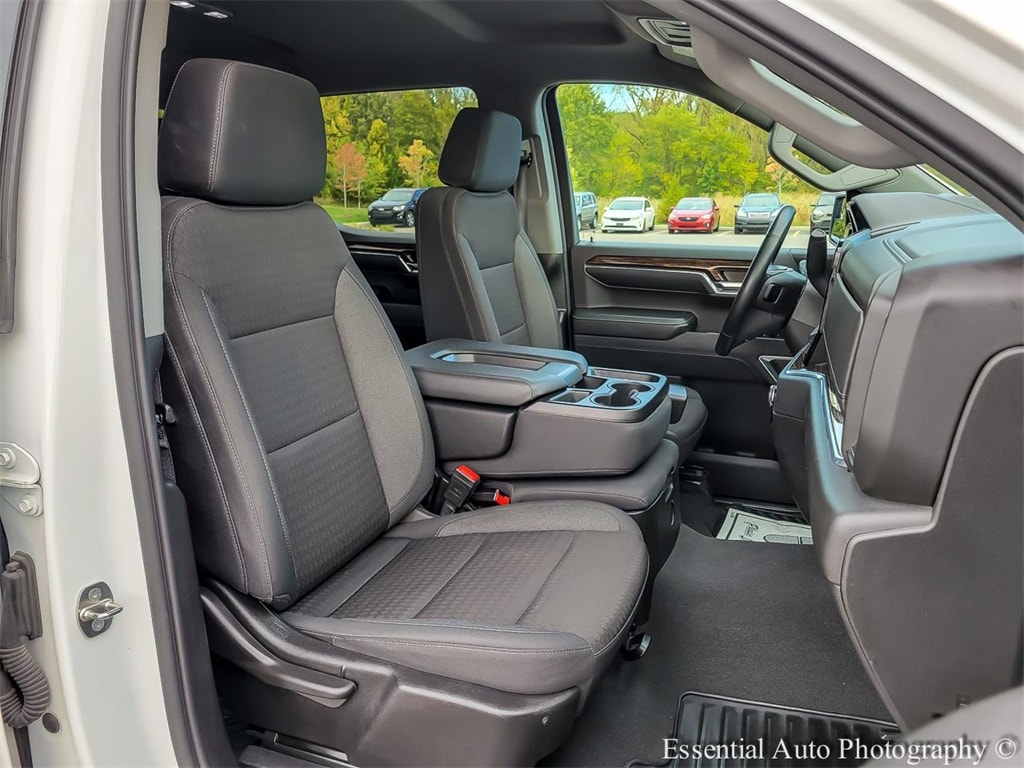 2024 GMC SIERRA - Image 33