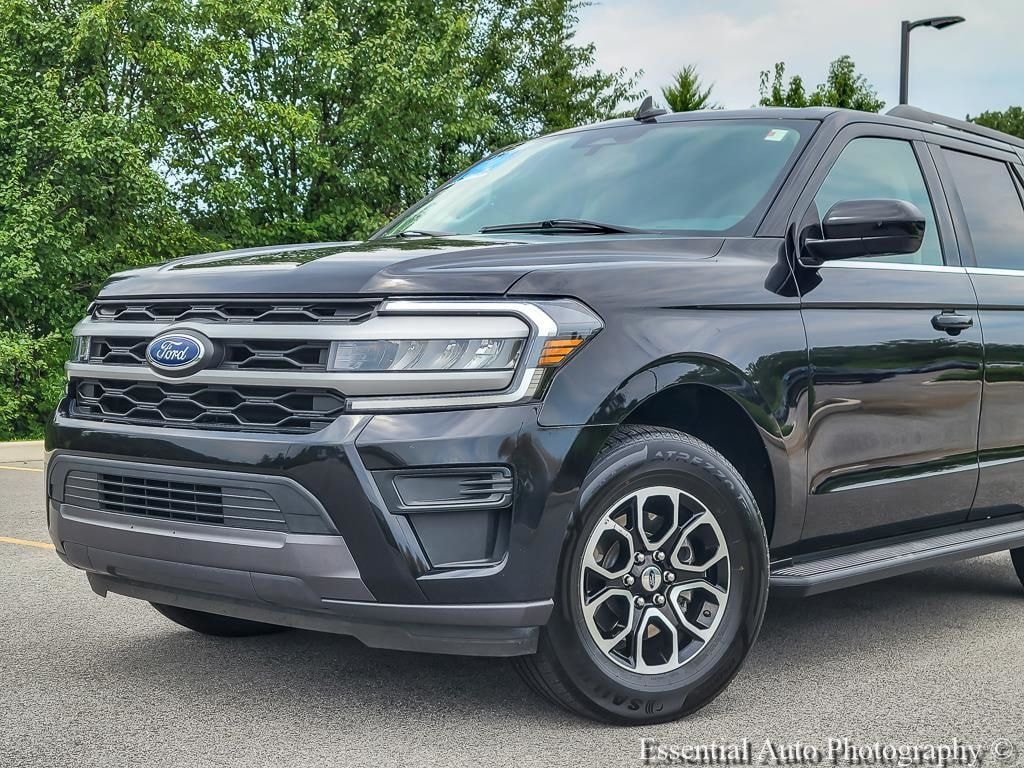 Used 2024 Ford Expedition XLT SUV