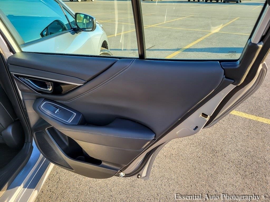 2025 SUBARU LEGACY - Image 30