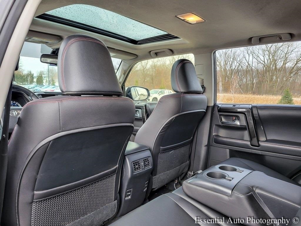 2017 TOYOTA 4RUNNER - Image 12