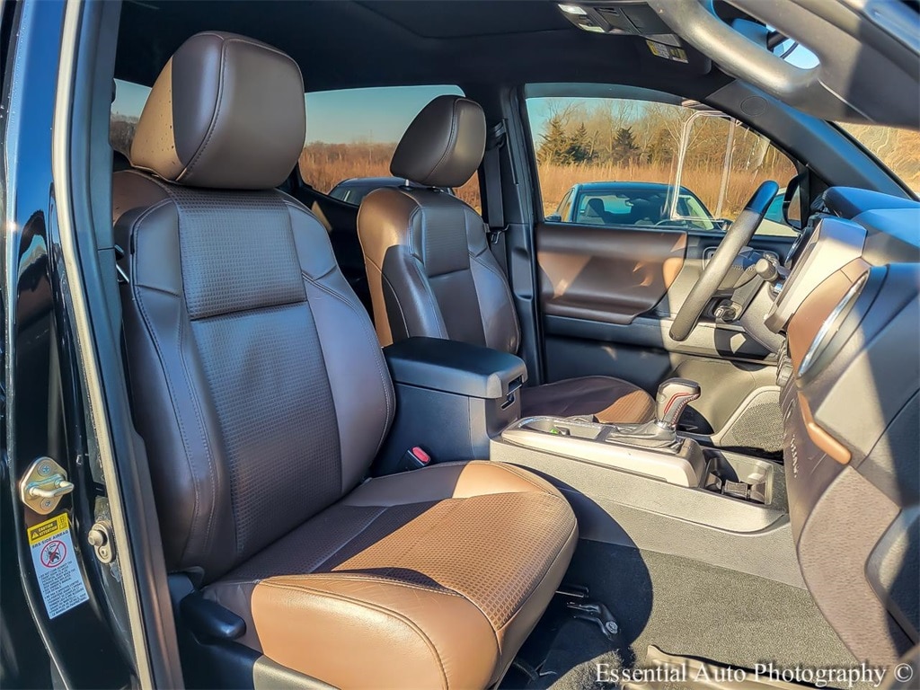 2017 TOYOTA TACOMA - Image 31