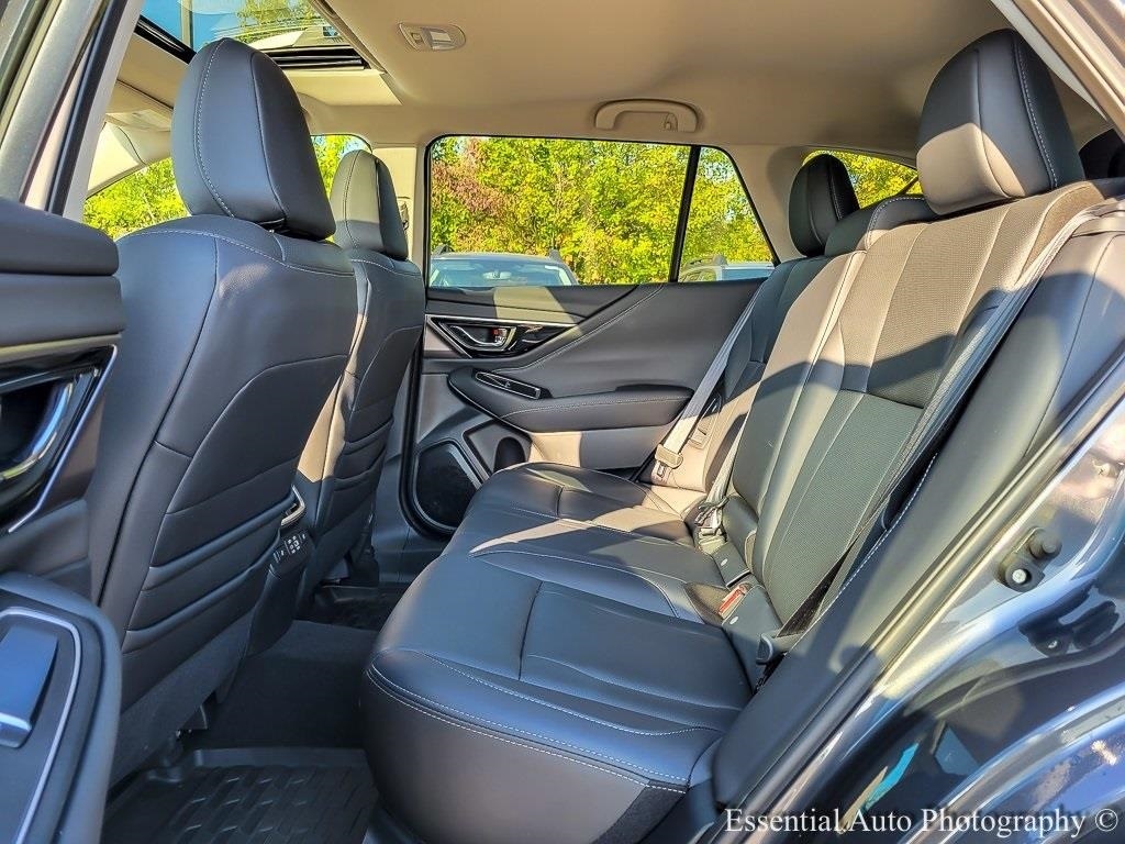 2025 SUBARU OUTBACK - Image 11