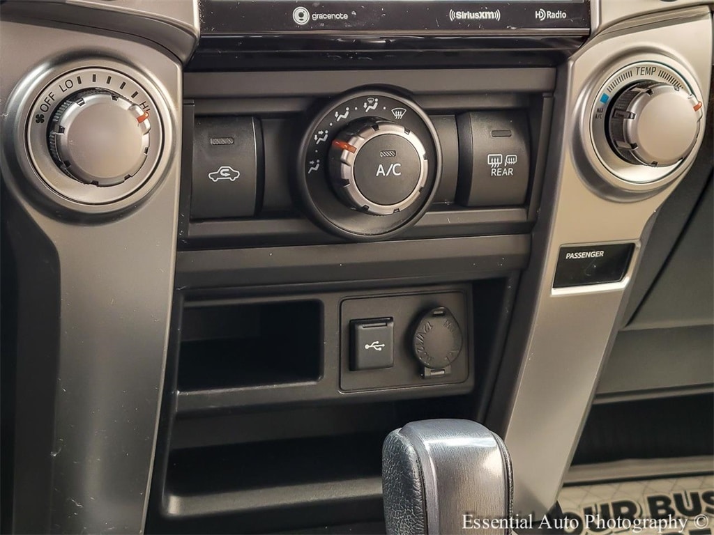 2020 TOYOTA 4RUNNER - Image 21