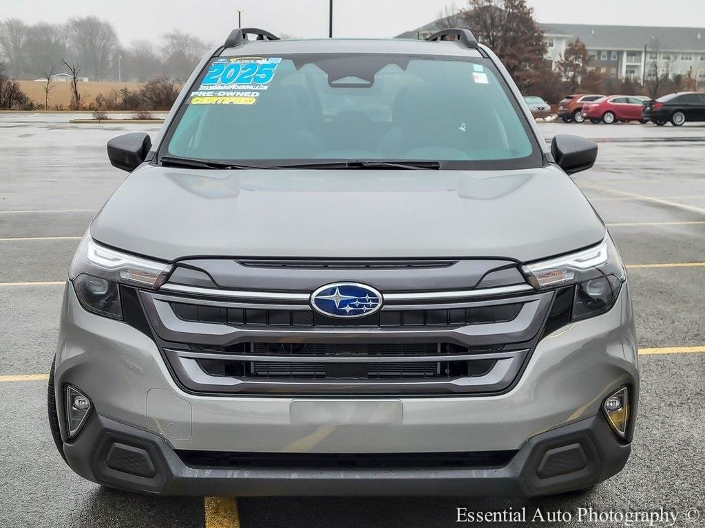 2025 SUBARU FORESTER - Image 4